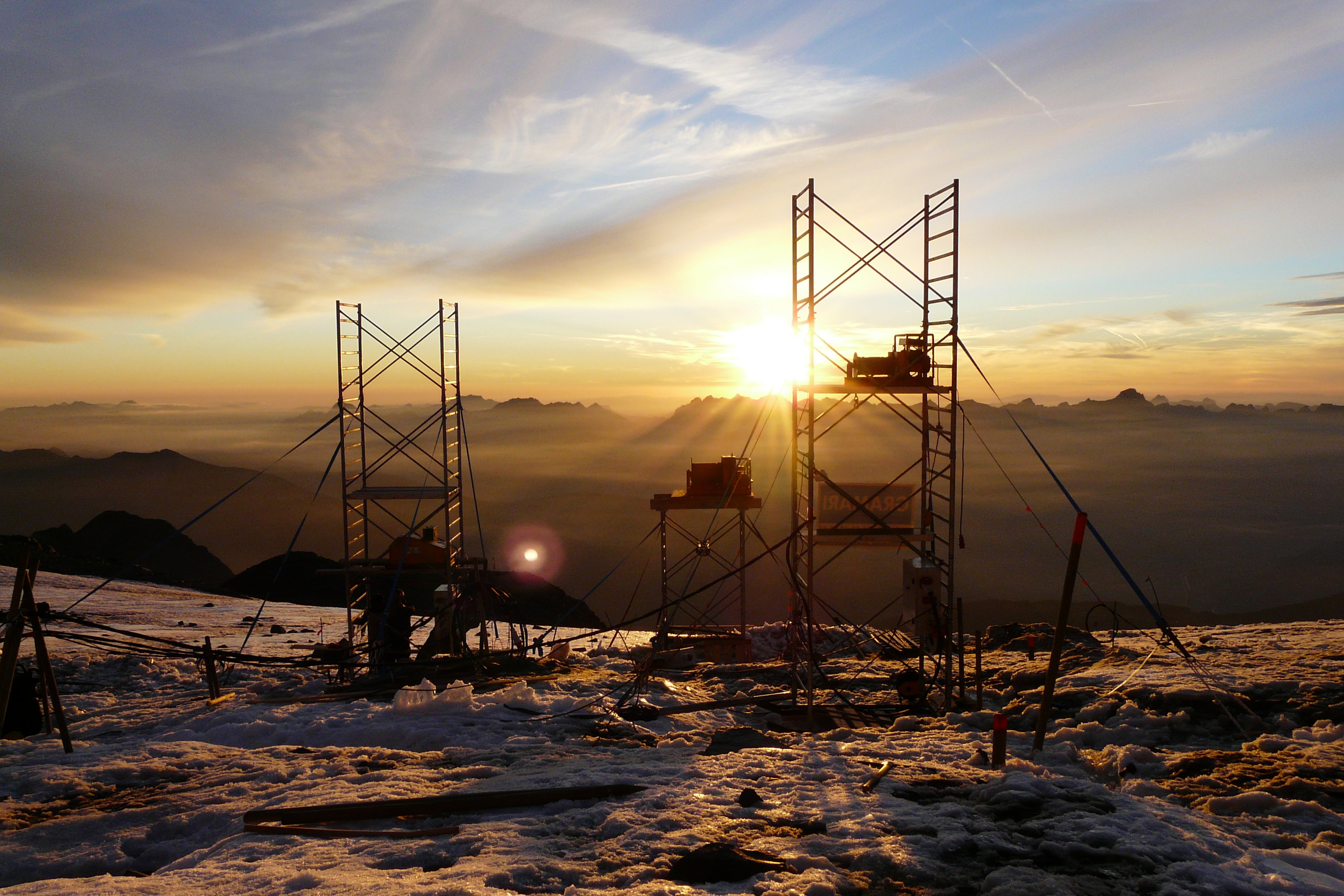 Tête Rousse glacier pumping works 2010