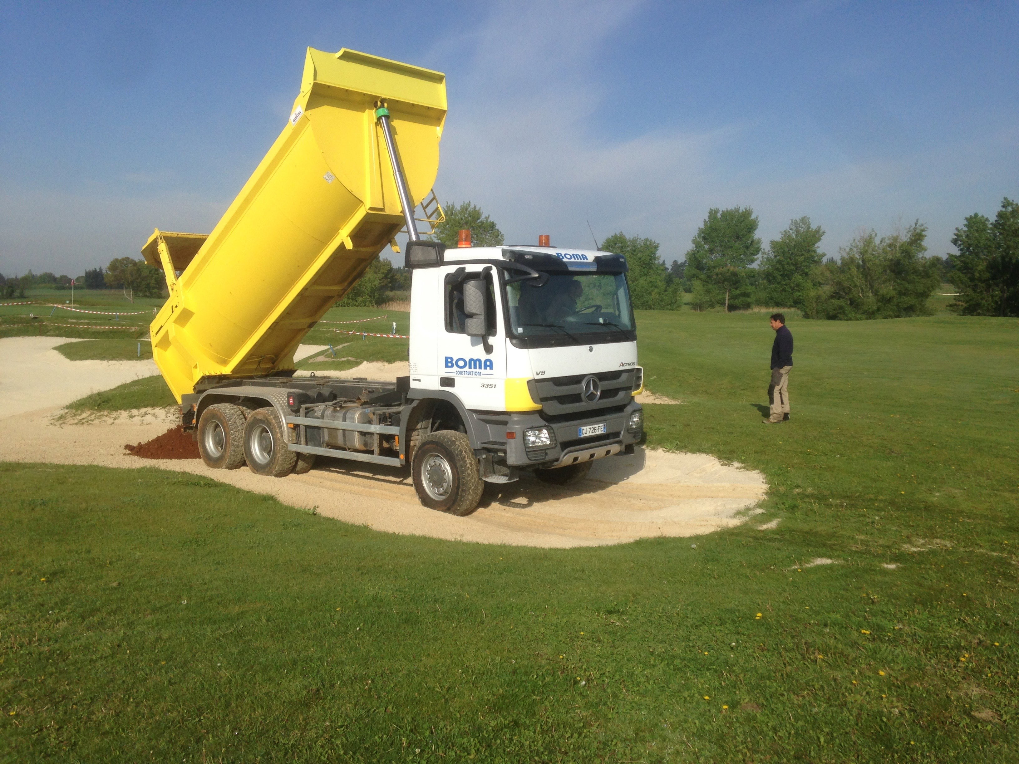 Mercedes 6 wheel truck