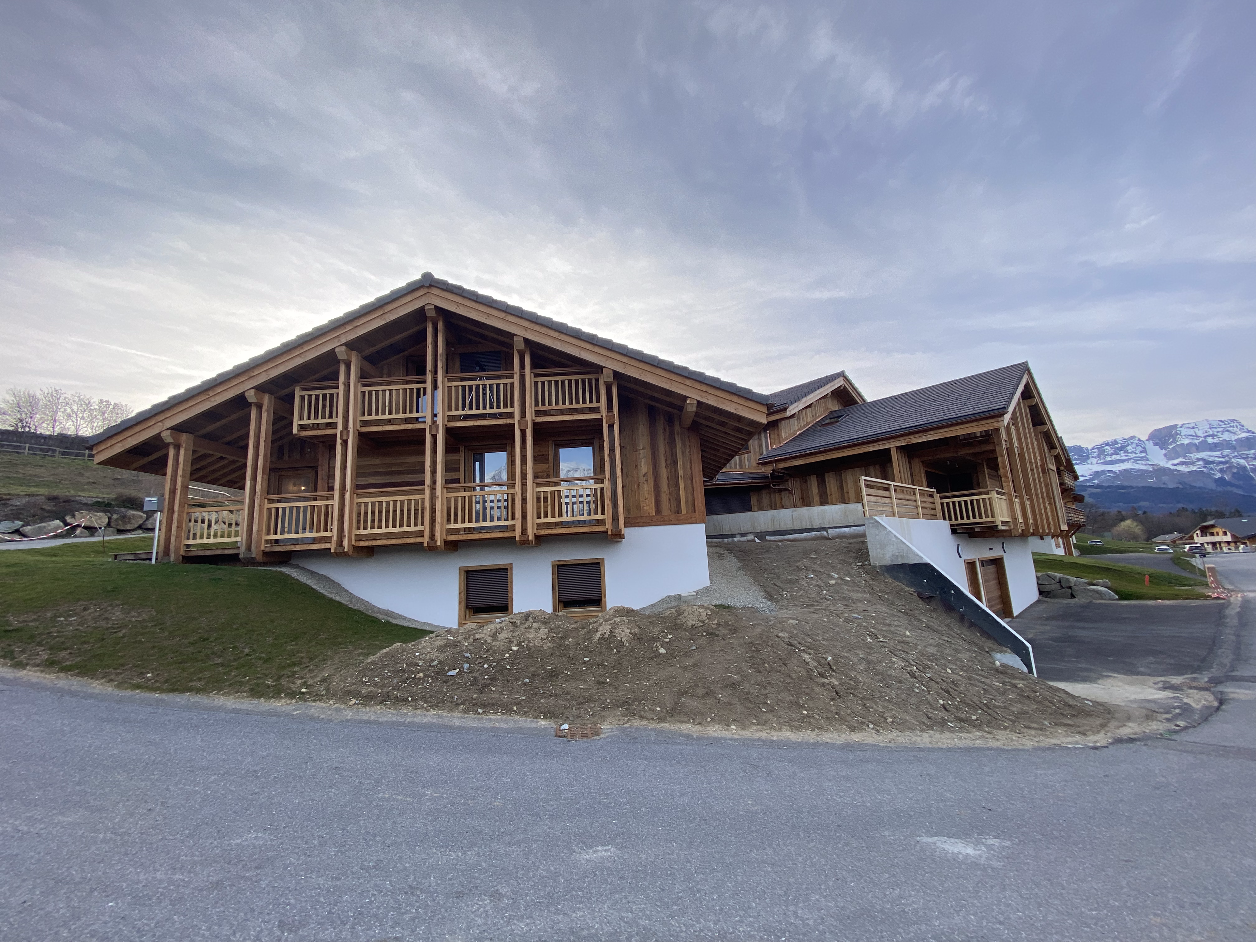 Foundation of an adjoining chalet in Combloux