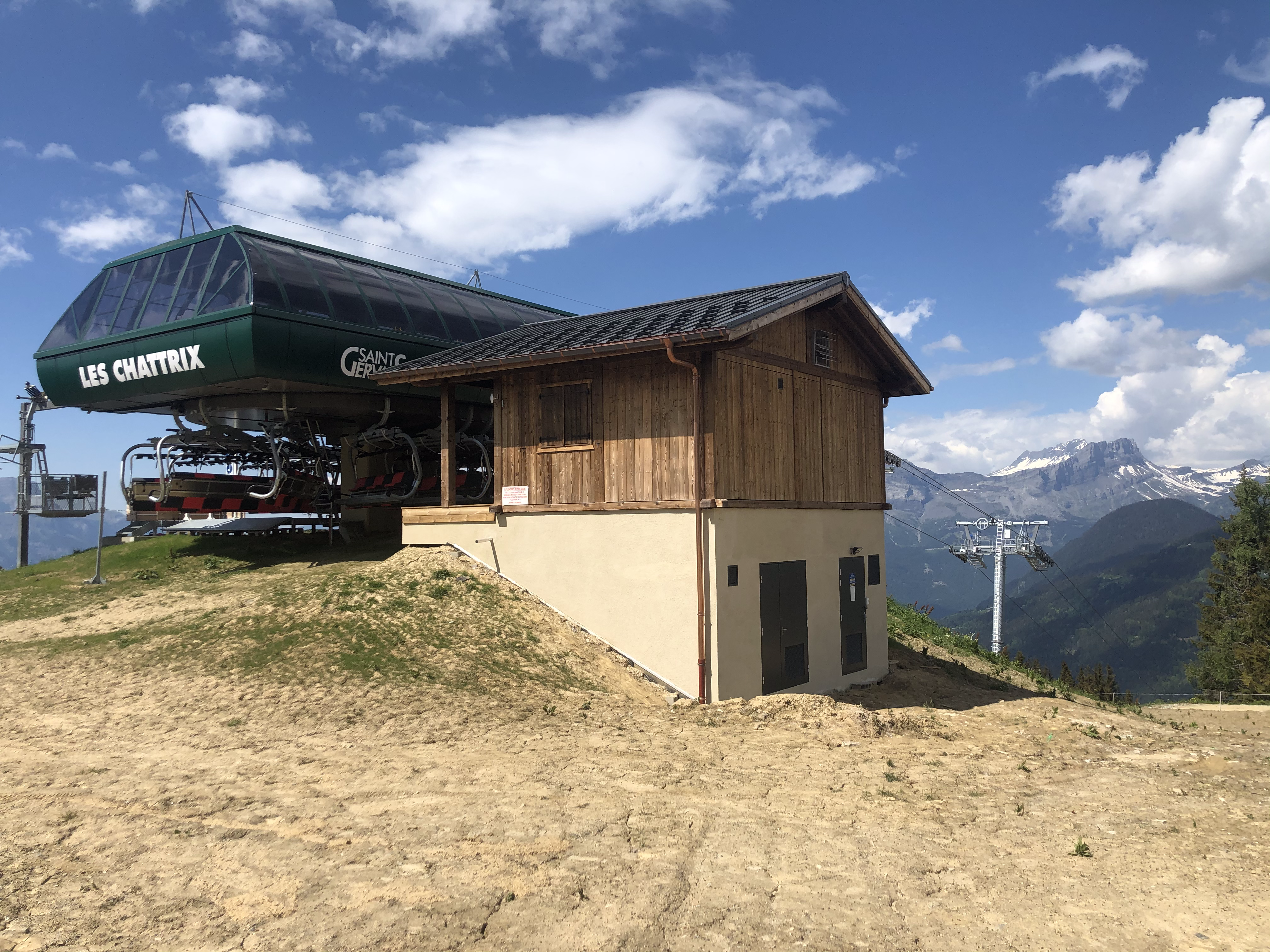 Chattrix Ski Lift Stations