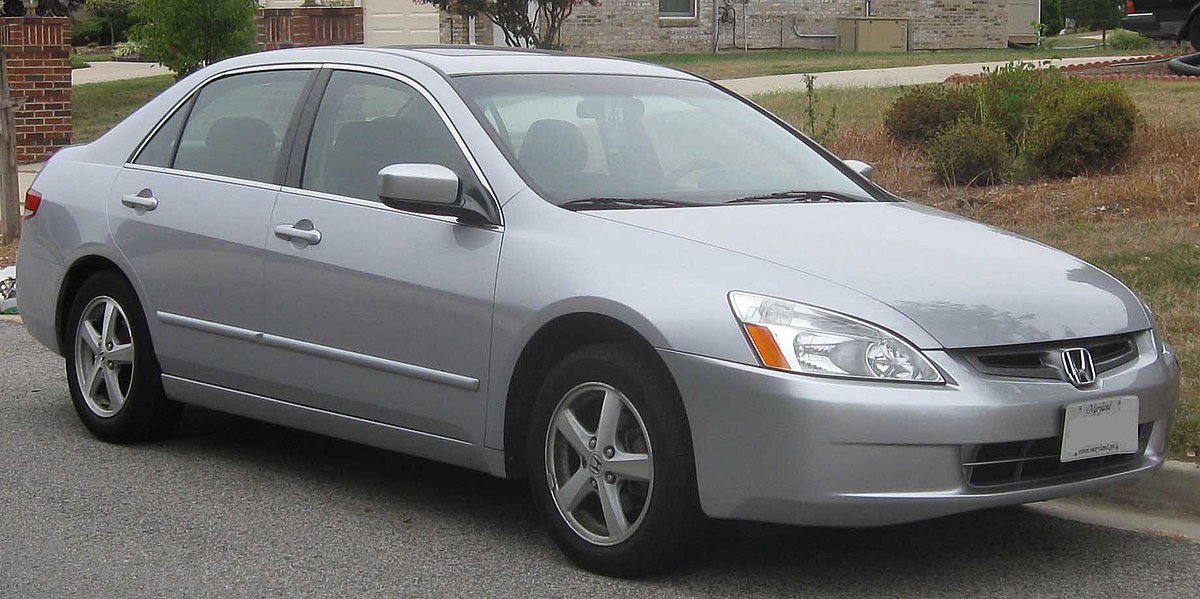 2005 Honda Accord; the best used cars under ₦1 Million.