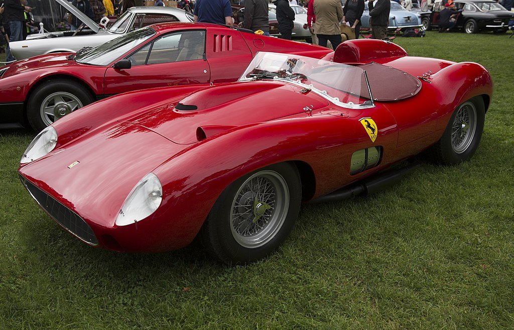 1957_Ferrari_335_Sport_Spider_Scaglietti_no_0674,_Greenwich_2018 MrChoppers Via Wikimedia.