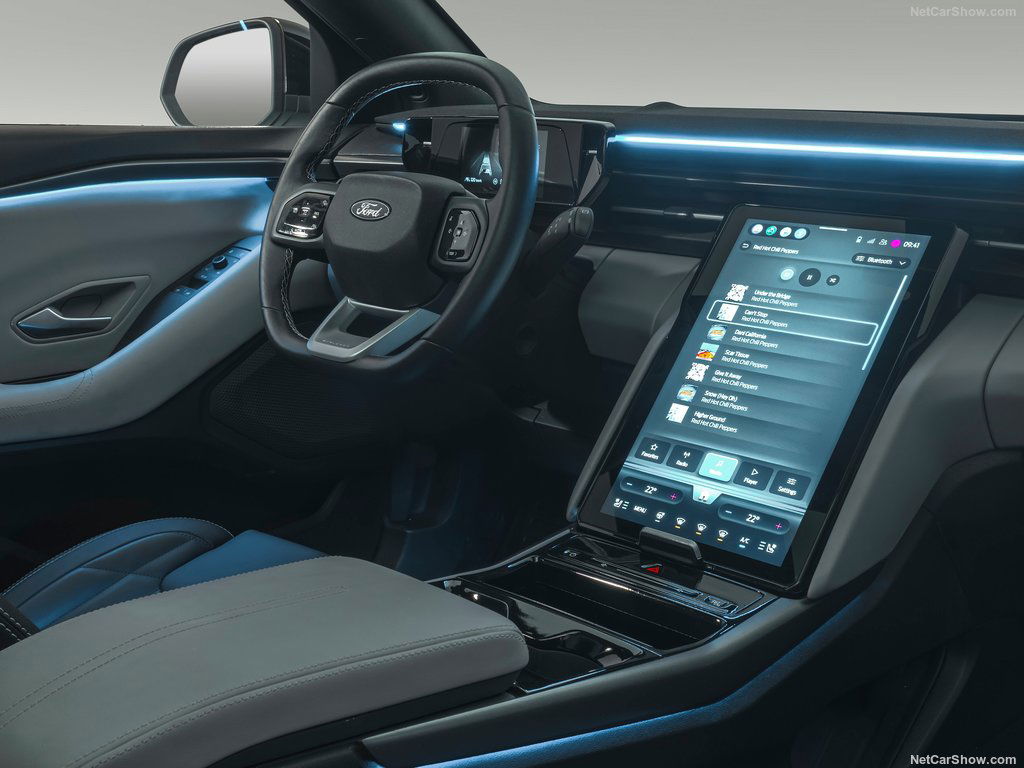 Ford-Explorer_EU-Version-2024-infotainment touchscreen.