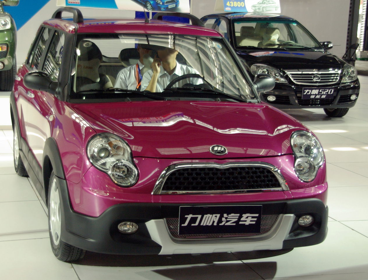 Most affordable cars made in China, Lifan_320_facelift Graeme Bray via Wikimedia.