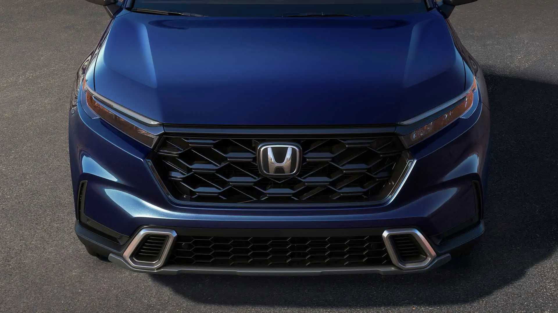 2024 Honda CR-V Sport-L hybrid trim.