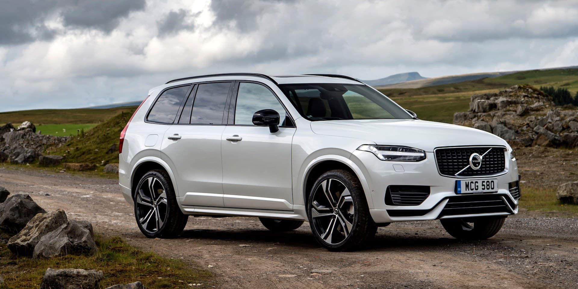 Top ten most hi-tech cars and SUVs everyone can afford - 2015 Volvo XC90.