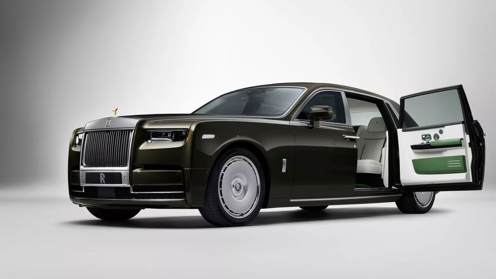 The best sedan 2023 - 2023 Rolls-Royce Phantom Extended Series II.