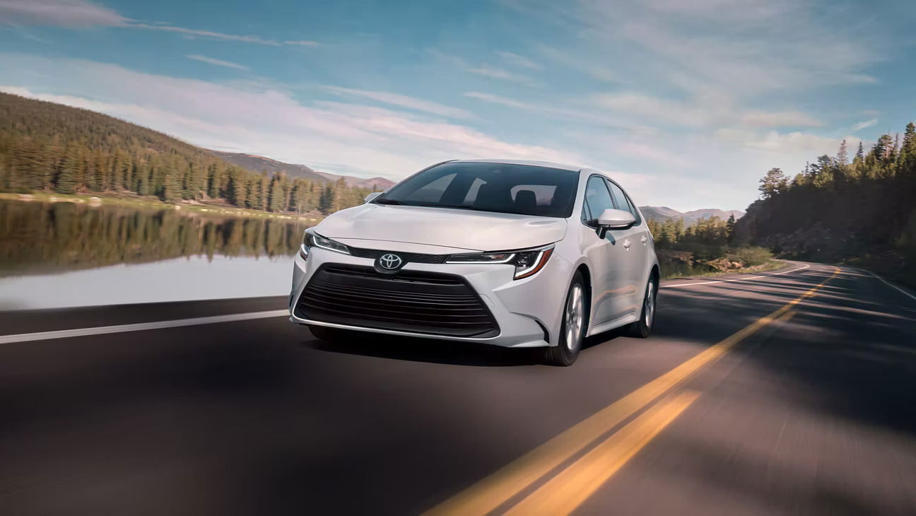 Best features of the 2023 Toyota Corolla - powertrain.
