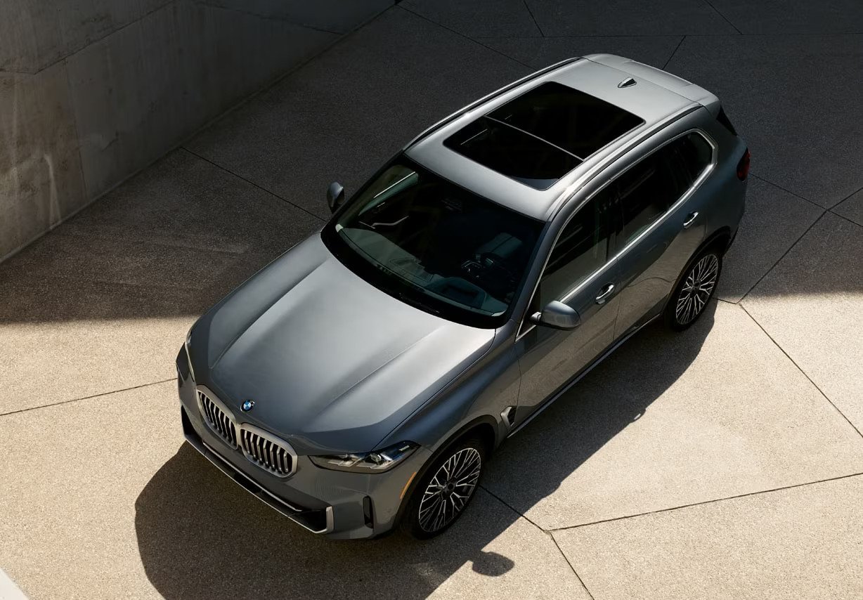 Best luxury SUVs 2023 - BMW X5.