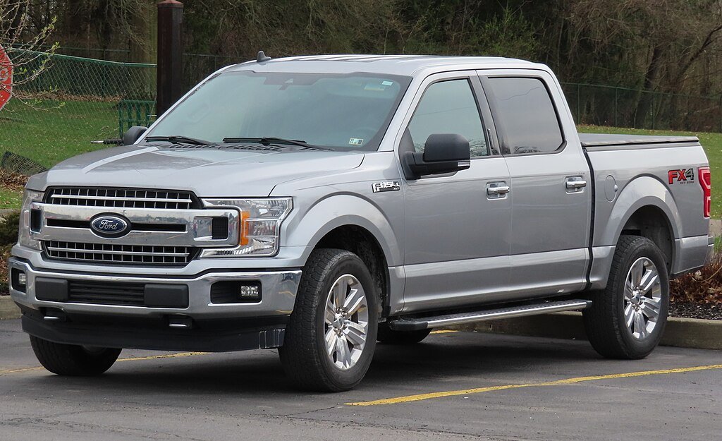 2020_Ford_F-150_XLT_SuperCrew_4x4_with_FX4_Off-Road_&_Chrome_Packages,_front_left MercurySable99 via Wikimedia.