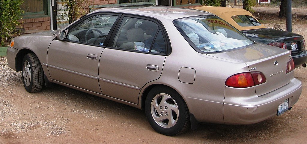 Worst Toyota Corolla model years - 2001-2002_Toyota_Corolla_LE_(rear) Brebooks via Wikimedia.