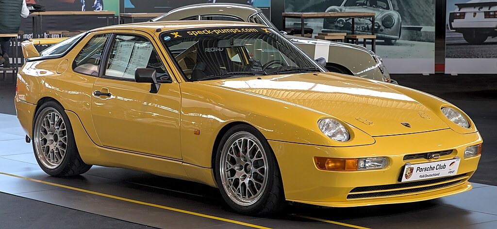1992-1995 Porsche_968_CS,_Retro_Classics Alexander Migi via Wikimedia.