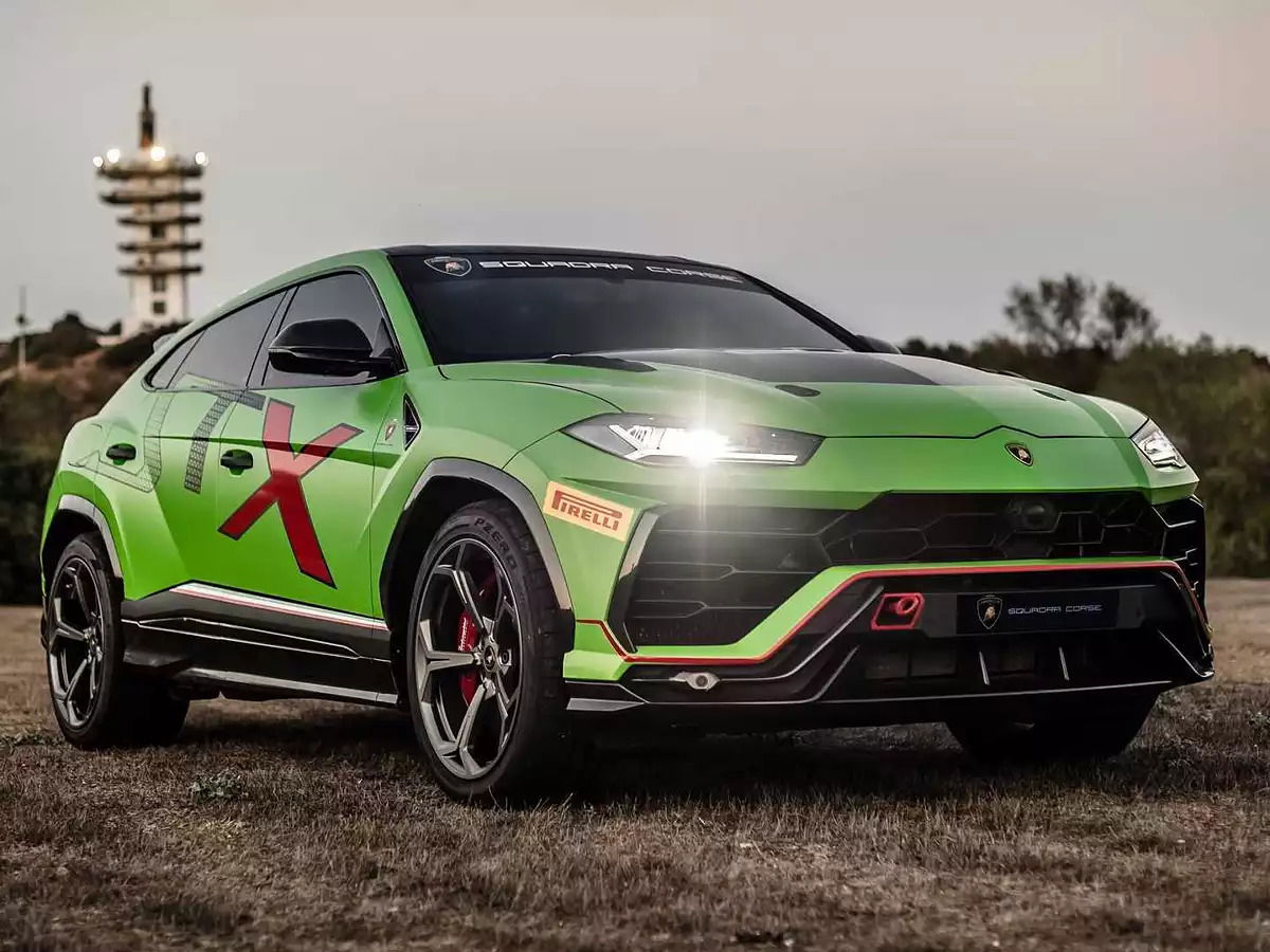 Lamborghini Urus ST-X.