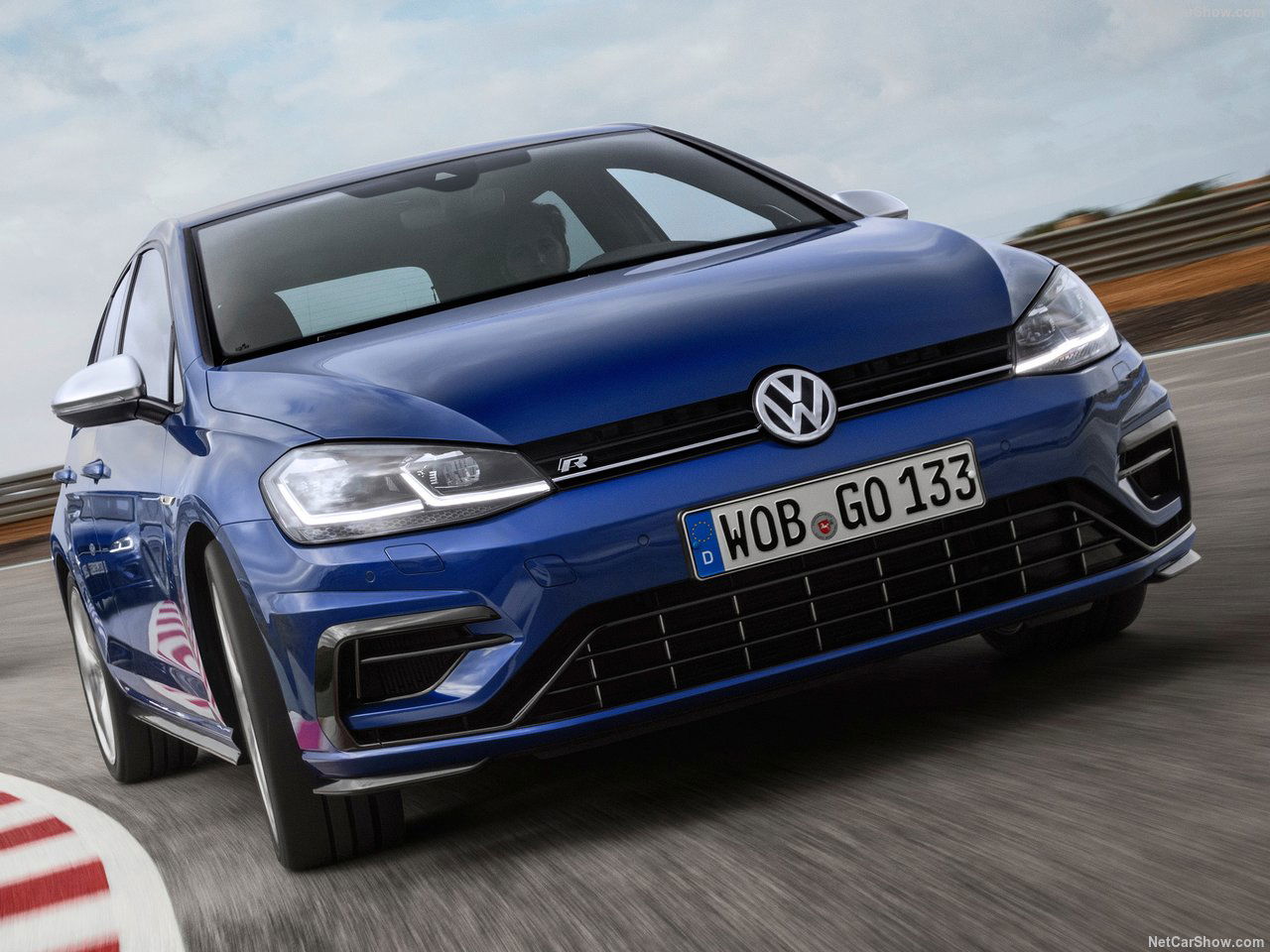 2017 Volkswagen Golf R.