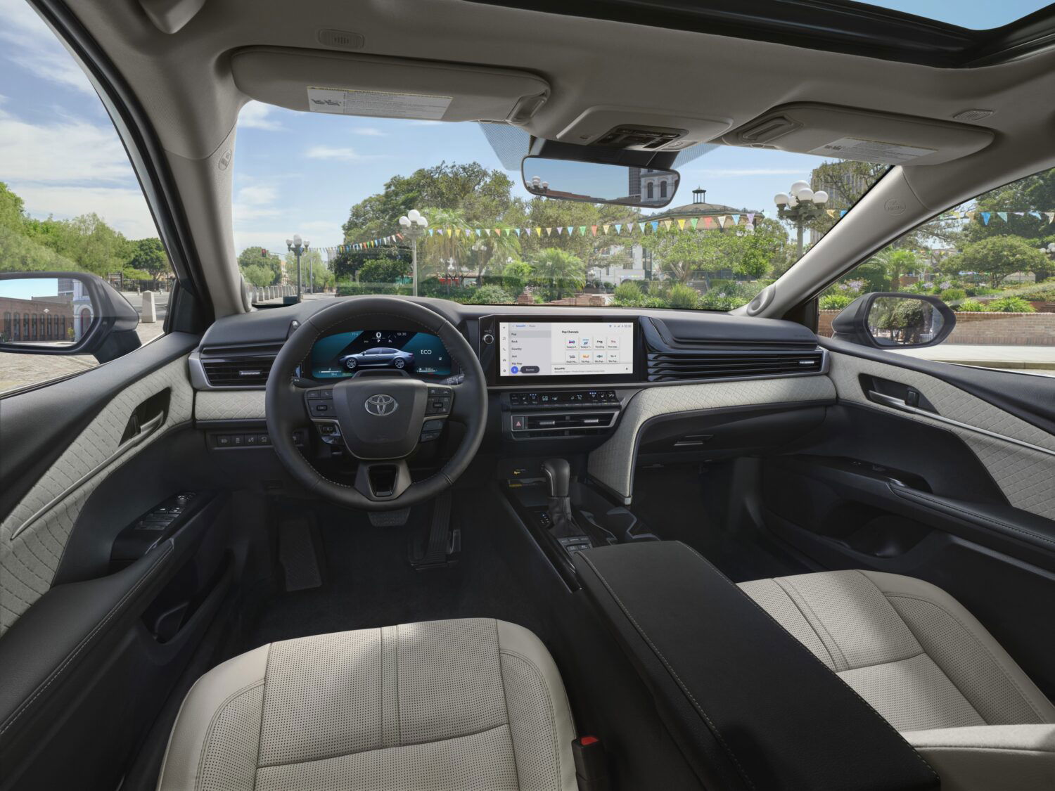 2025 Toyota Camry driver assistant features - XSE.
