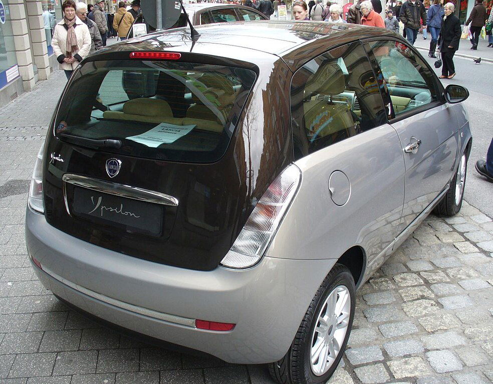 Type 843 Lancia Ypsilon.