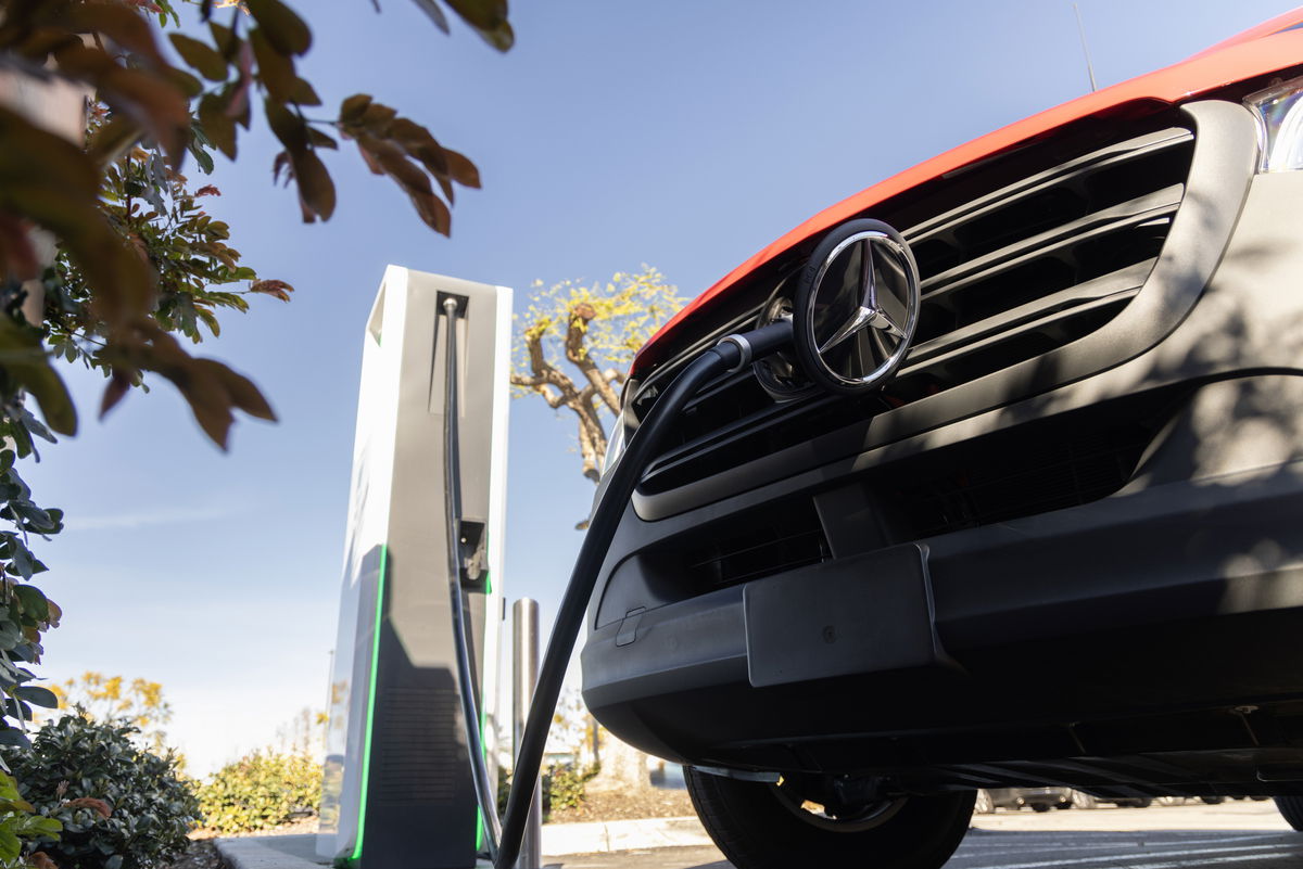 2024 Mercedes-Benz eSprinter charging solutions.
