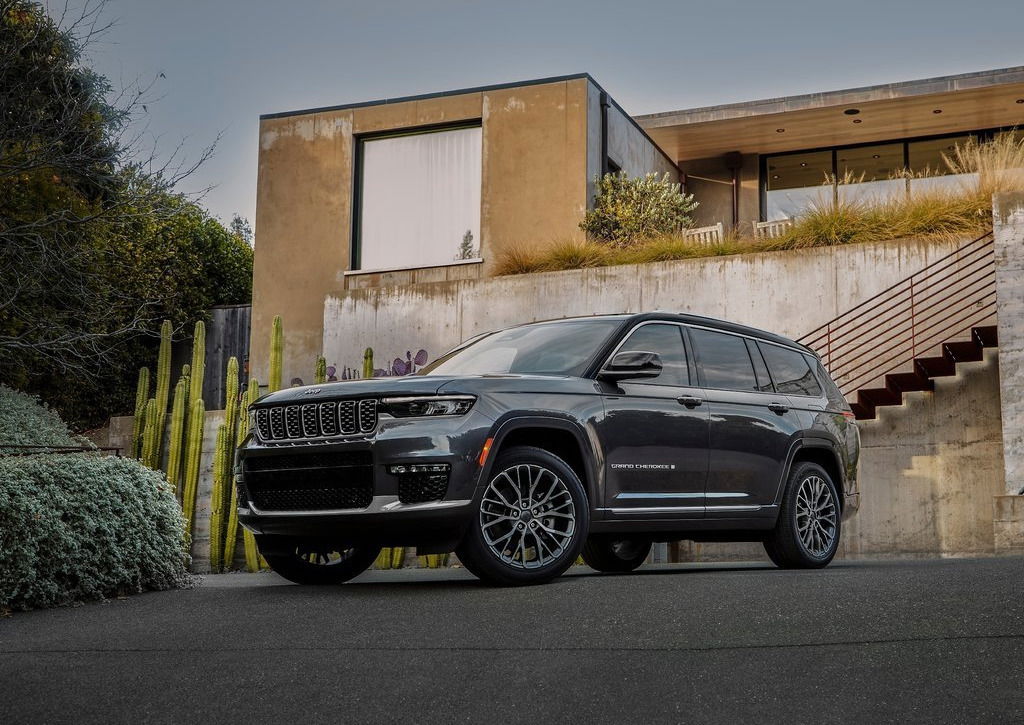 2024 Jeep Grand Cherokee L V6.