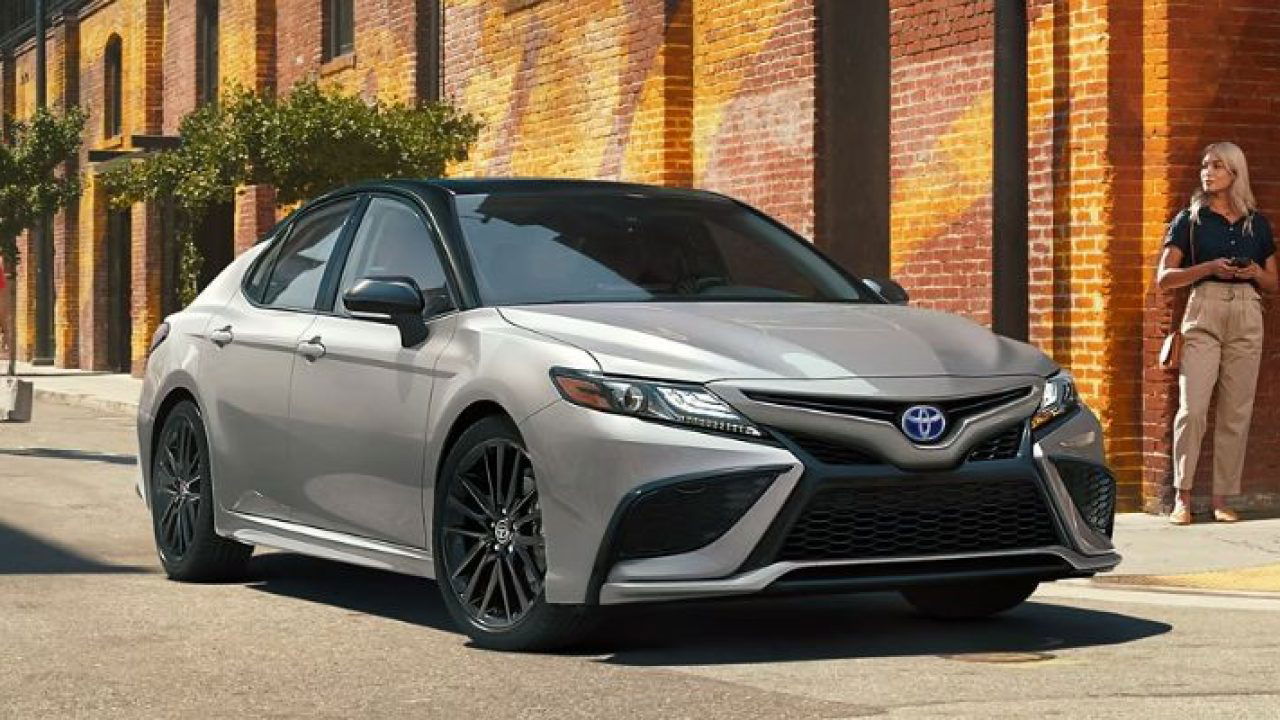 Most fuel-efficient V6 cars and SUVS 2024: 2024 Toyota Camry XSE and TRD.