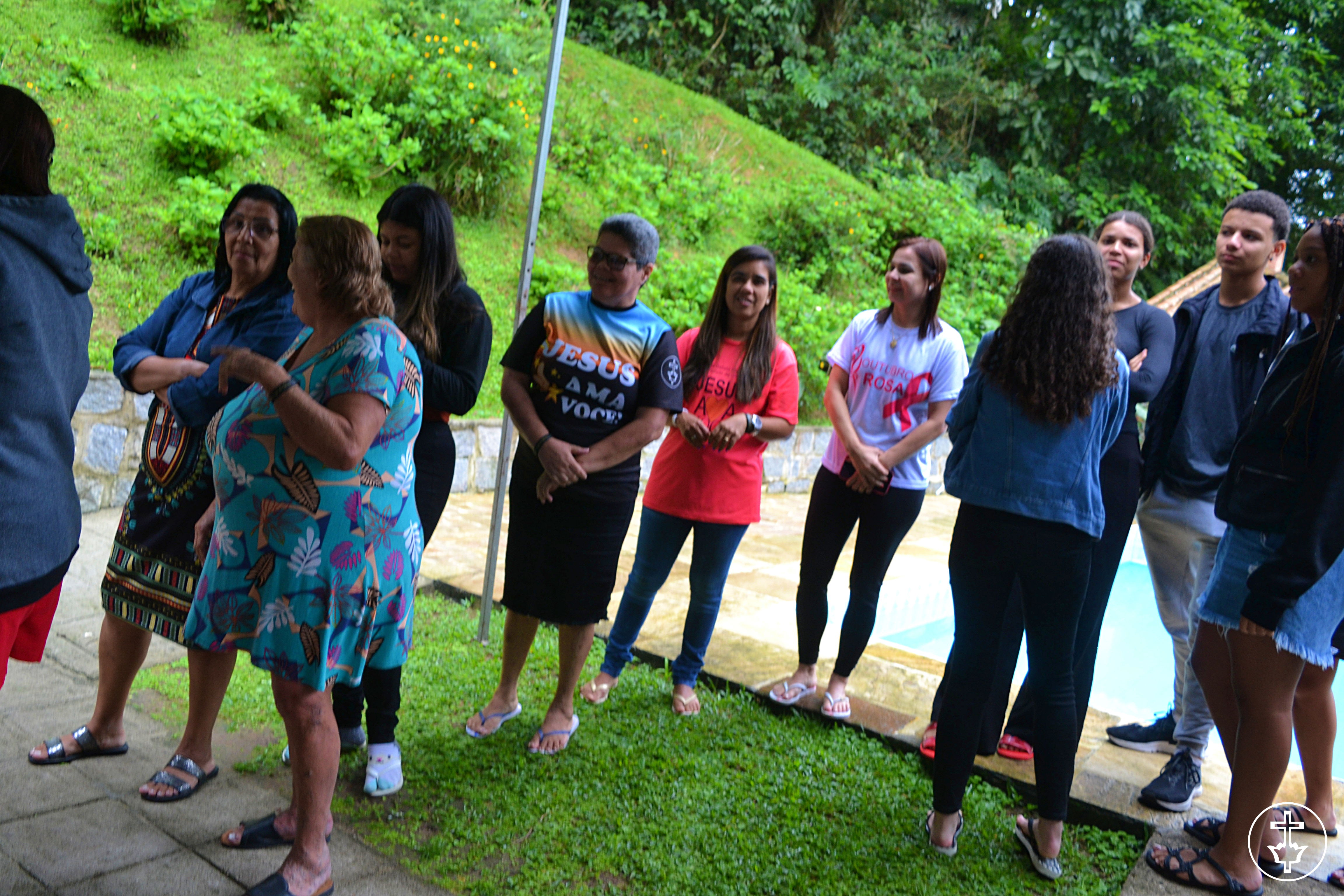 MEAL TIME - HUMMMMM!