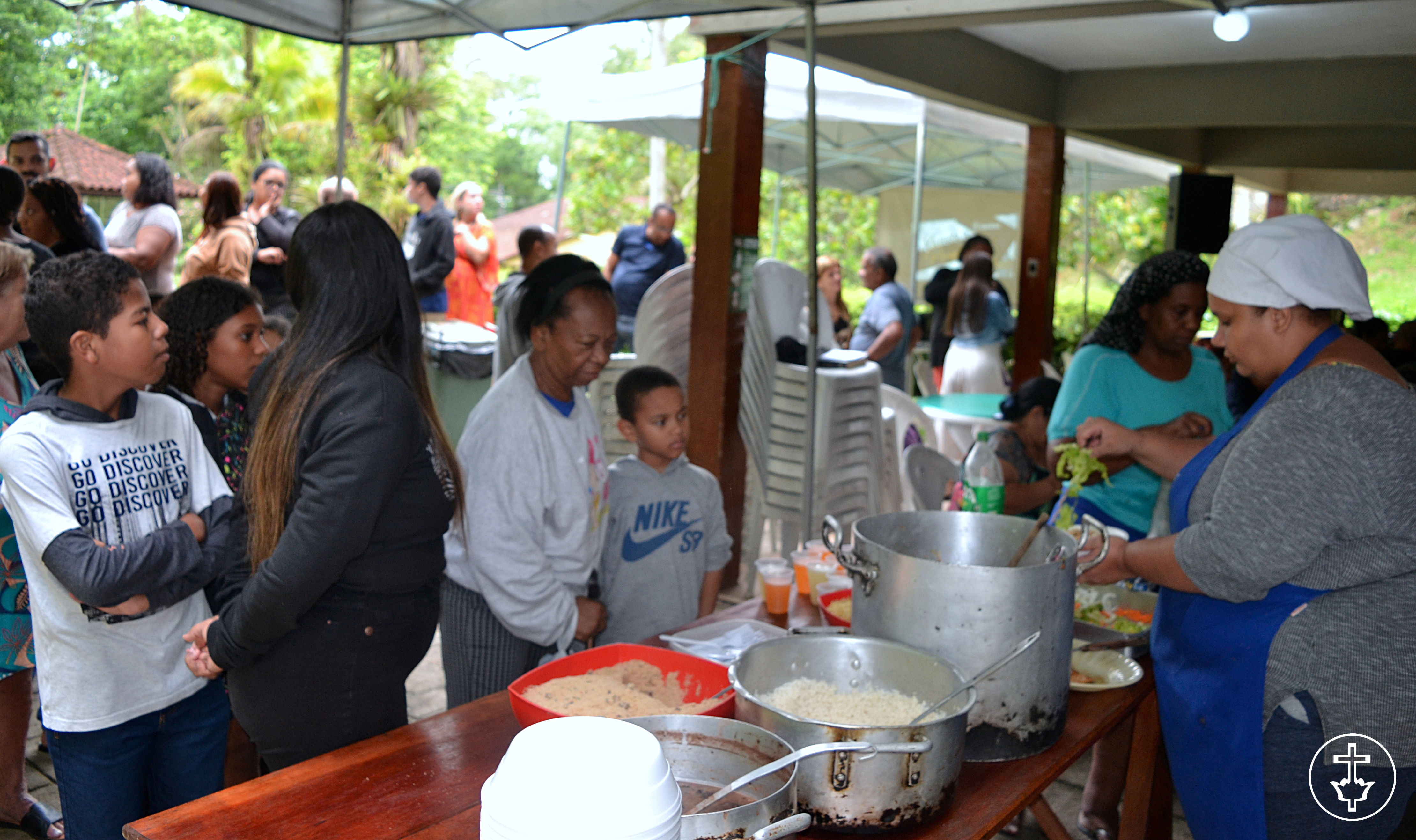 MEAL TIME - HUMMMMM!