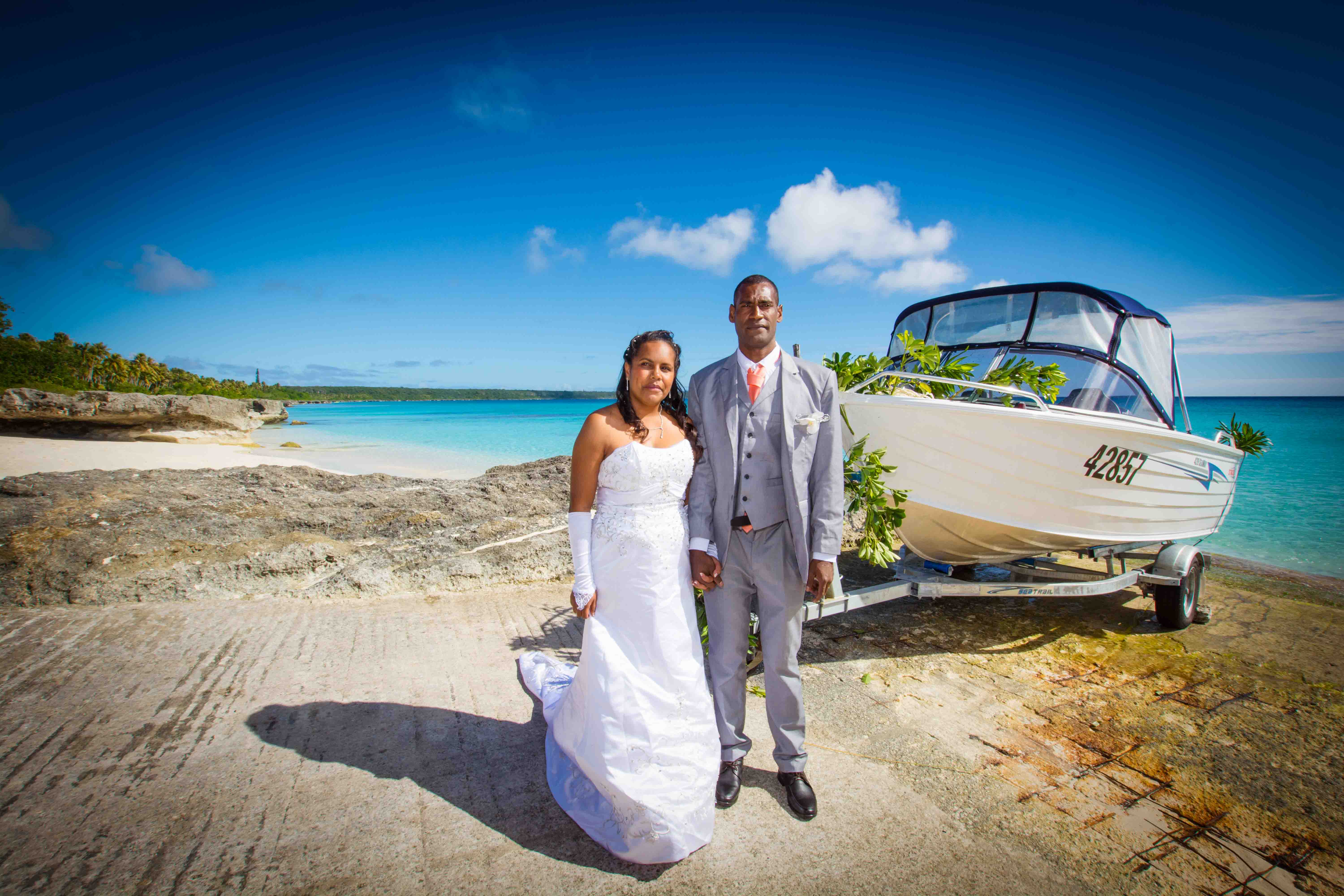 Una fascinante boda canaca: vibraciones tribales y amor trascendente en Drueulu.