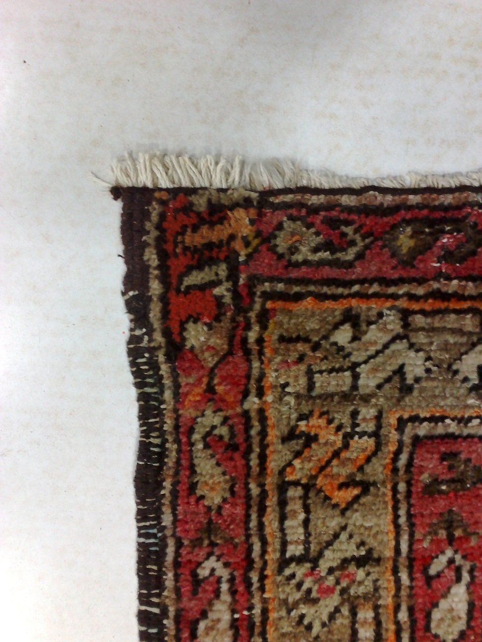 שטיח פרסי פראן עתיק לאחר שחזור פינה