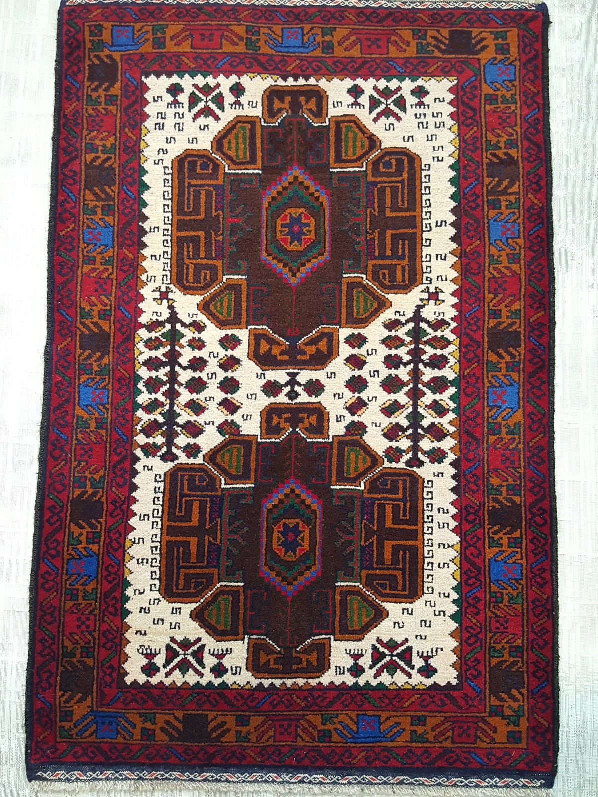 שטיח אפגני בהיר 