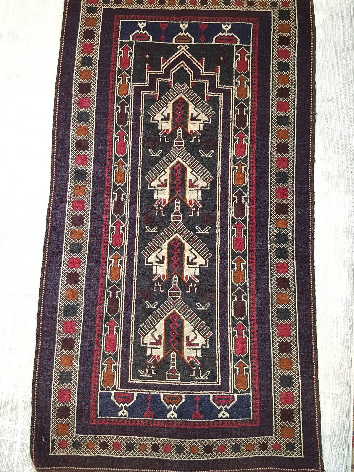 שטיח בלוצ'י ארוך