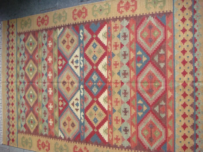 שטיח קילים צבעים חמים