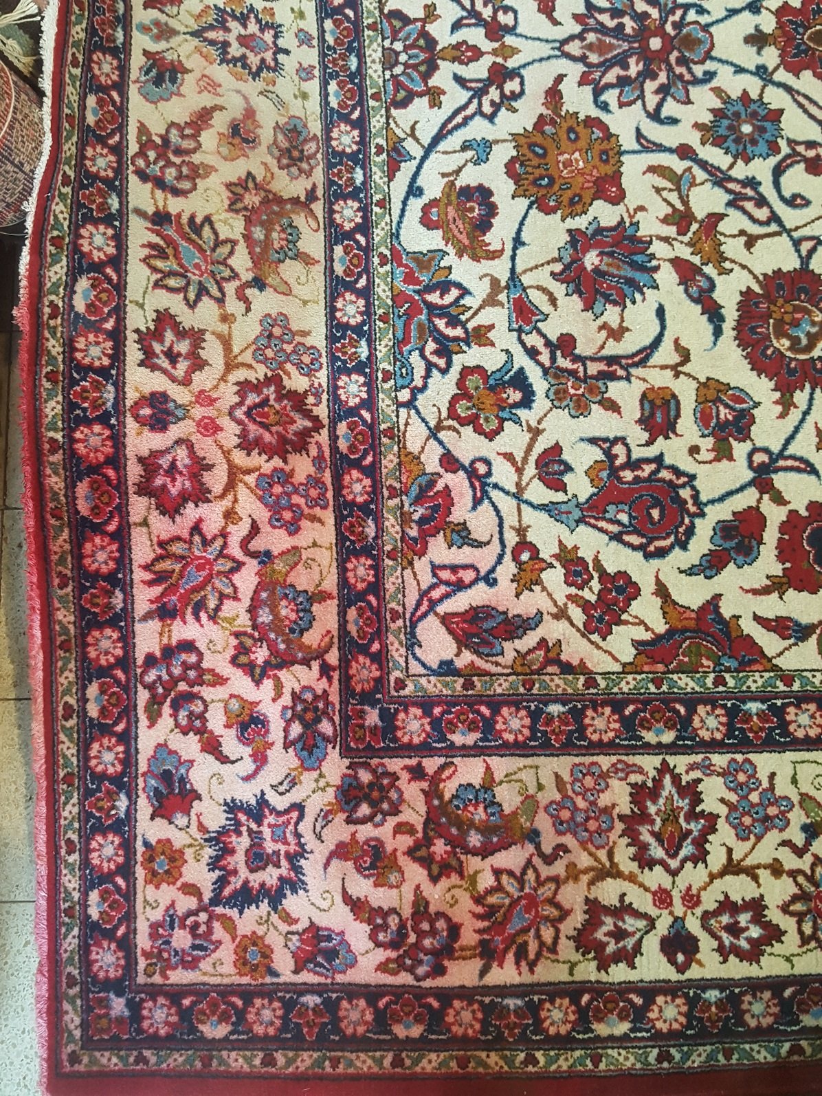 גלישות צבע לשטיח עבודת יד פרסי