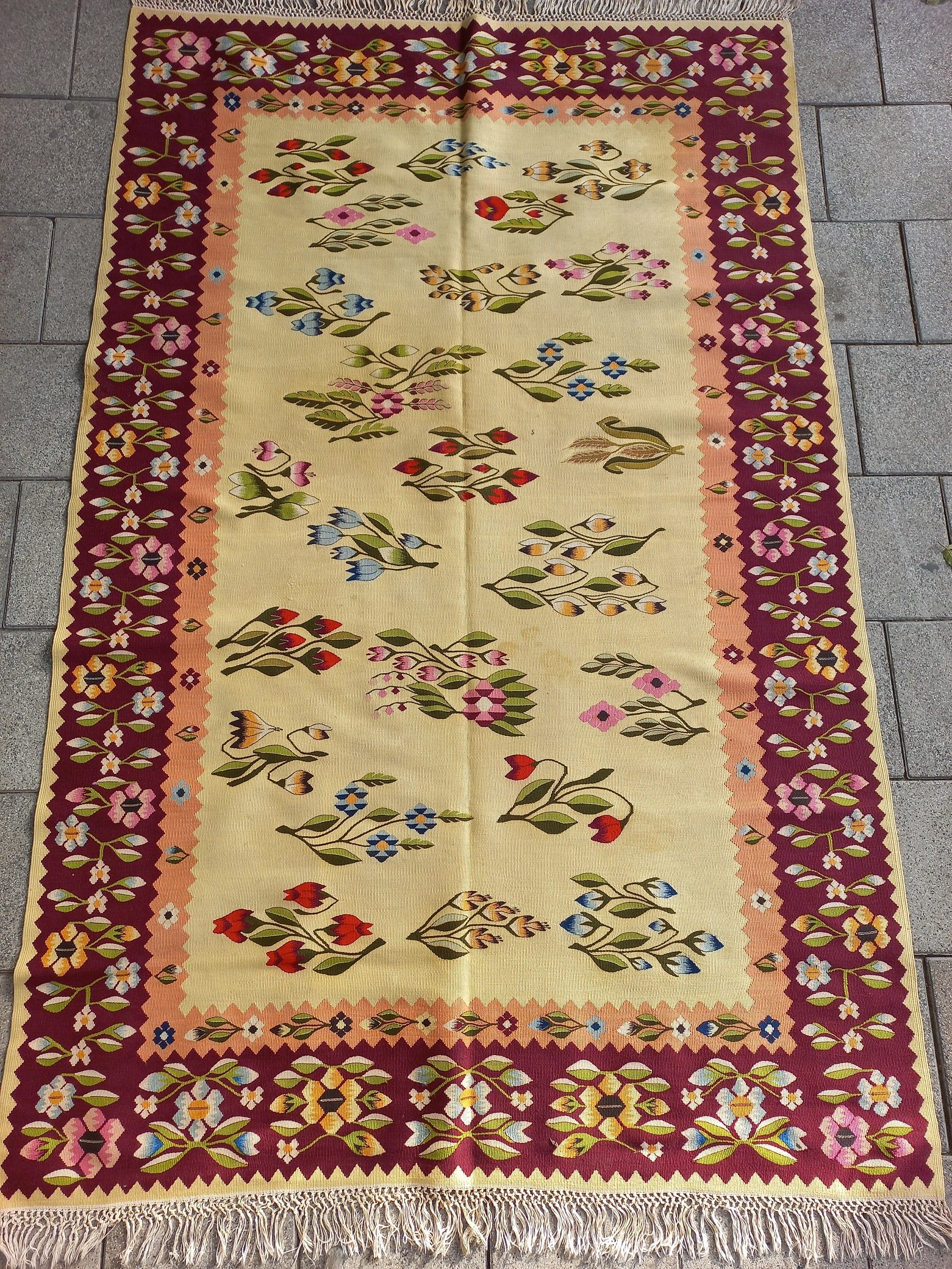 שטיח רומני עתיק