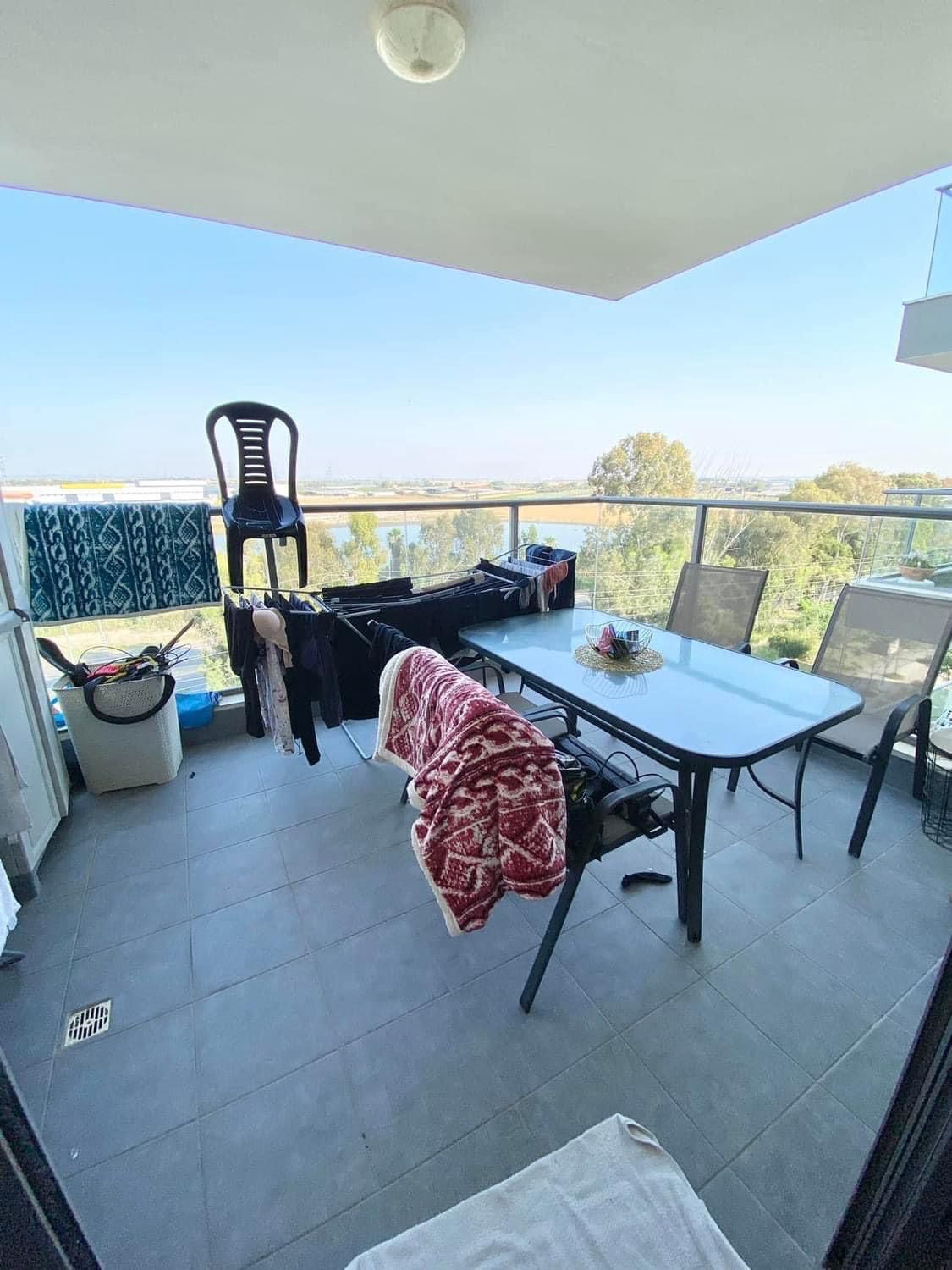 4-room apartment on Ahuva Ozari St