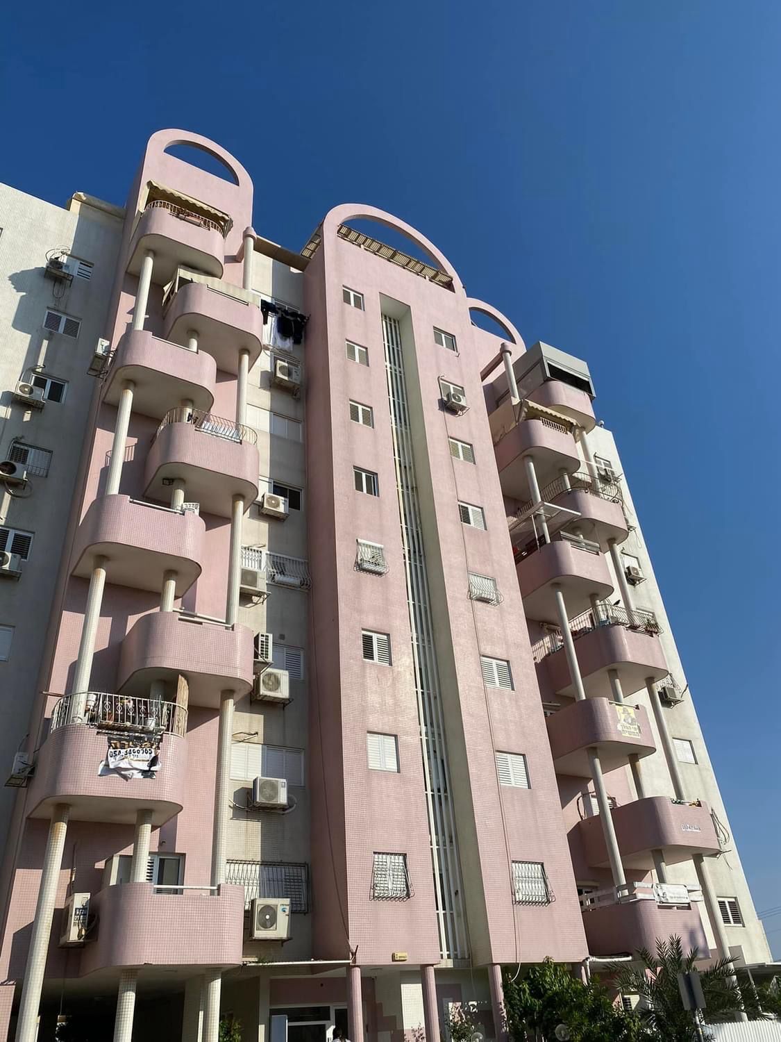 4 room apartment on 2 Zabotinsky St