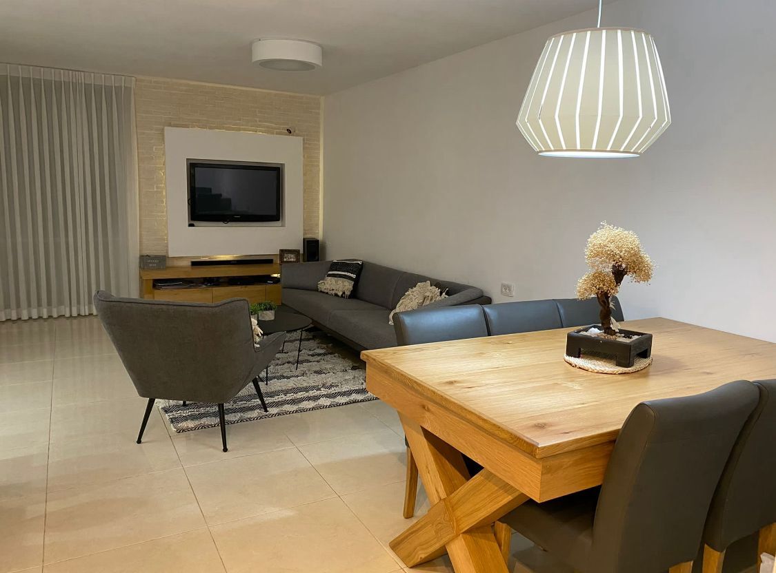 For sale: 4.5-room, single-level, serial/private cottage, 1,880,000 NIS