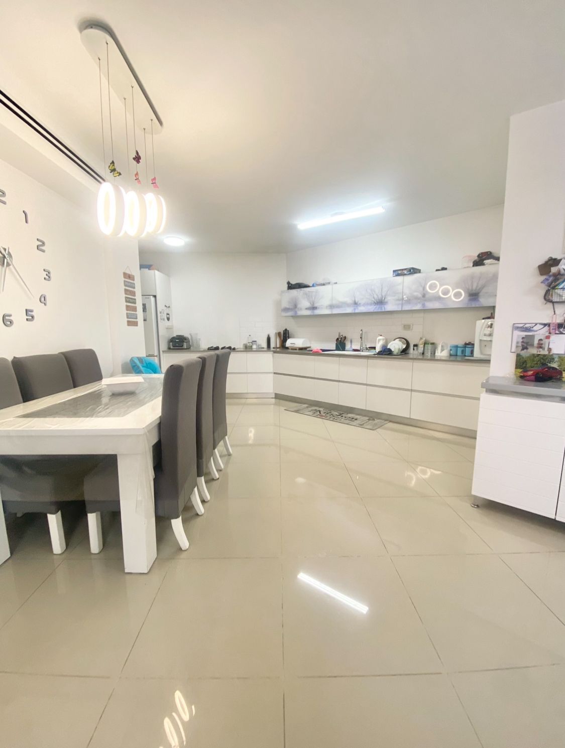 A huge 3-room apartment on Ben Gurion Street, Kiryat Malachi.