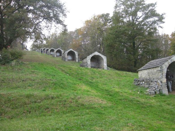The little Amazon, the fortified castle of Montoussé, the Calvary of Mont Arès, the Pic du Midi de Bigorre, the altarpiece of the Church of Notre Dame de Jézeau, the chapel of Cieutat, the fountain of the 4 valleys.