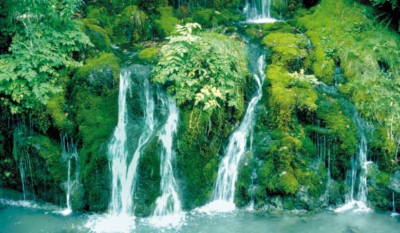 The little Amazon, the fortified castle of Montoussé, the Calvary of Mont Arès, the Pic du Midi de Bigorre, the altarpiece of the Church of Notre Dame de Jézeau, the chapel of Cieutat, the fountain of the 4 valleys.