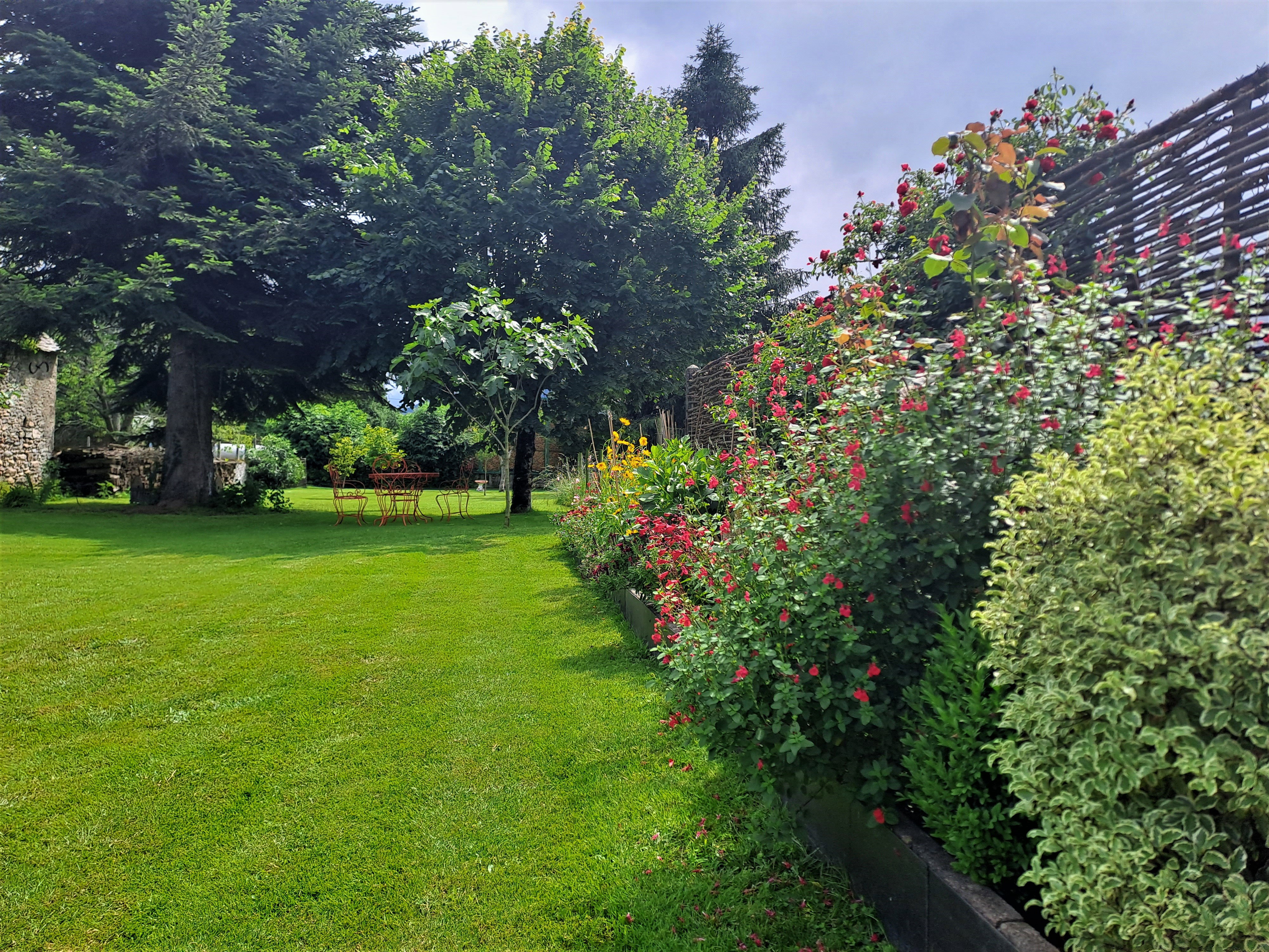 L’espace extérieur vous invite à la découverte et à la détente, pour des moments pleinement savoureux.