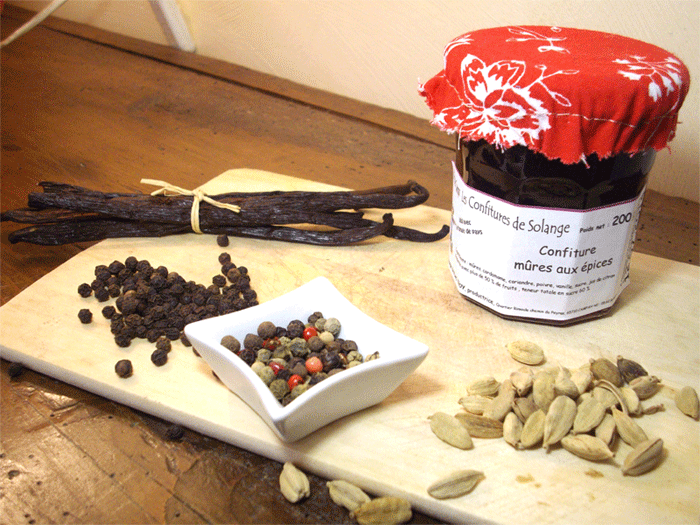 Craquez pour les gourmandises de la région. Des saveurs d’enfance, des recettes transmises, des instants de pur bonheur à savourer.