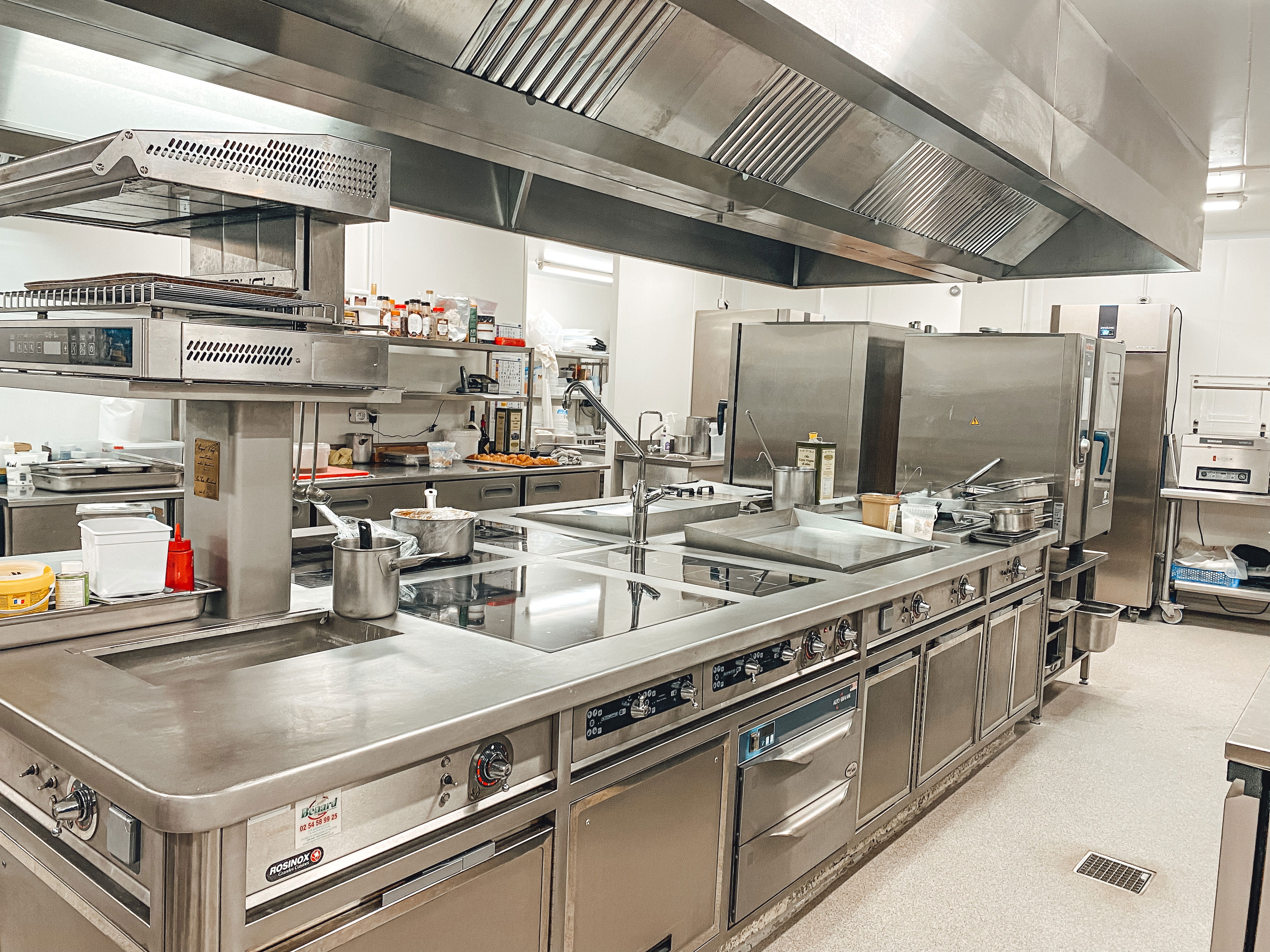 The 3 Merchants (41)