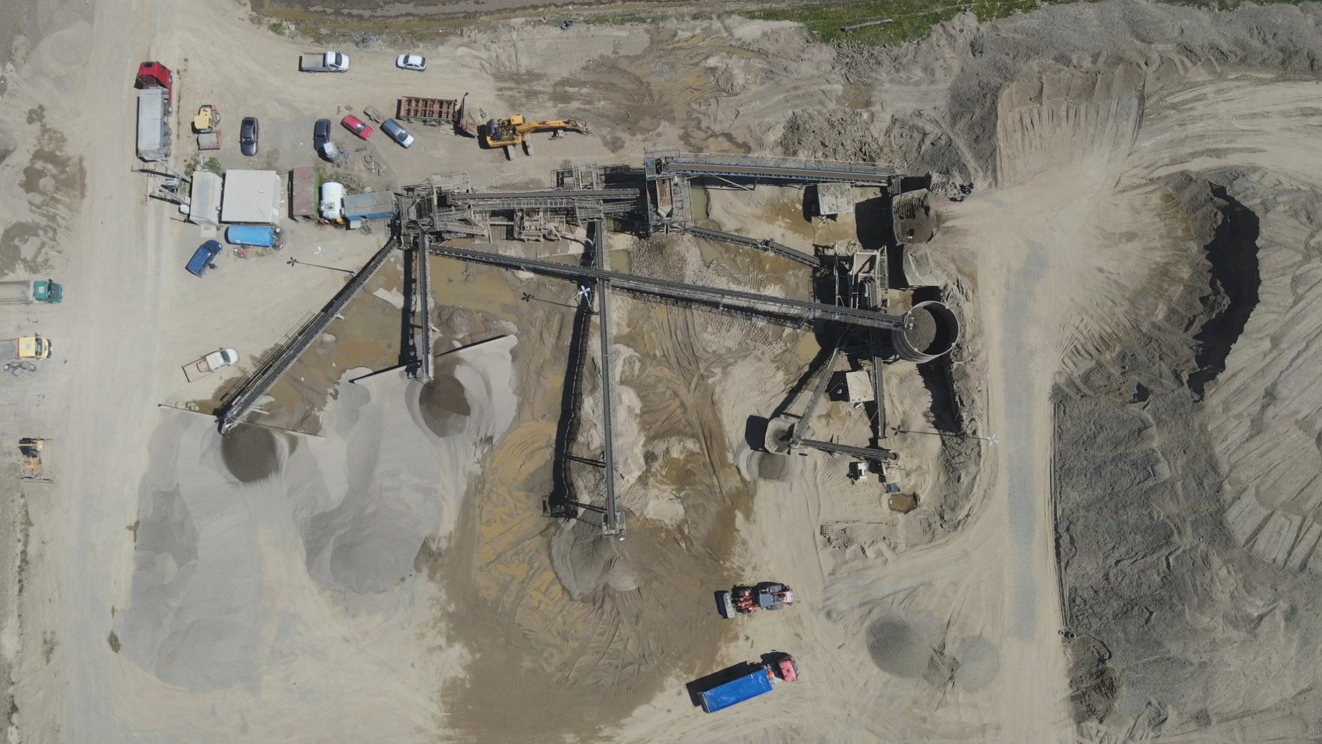 Nisip, sort și balast - nu sună a petrecere, dar la noi e distracție maximă