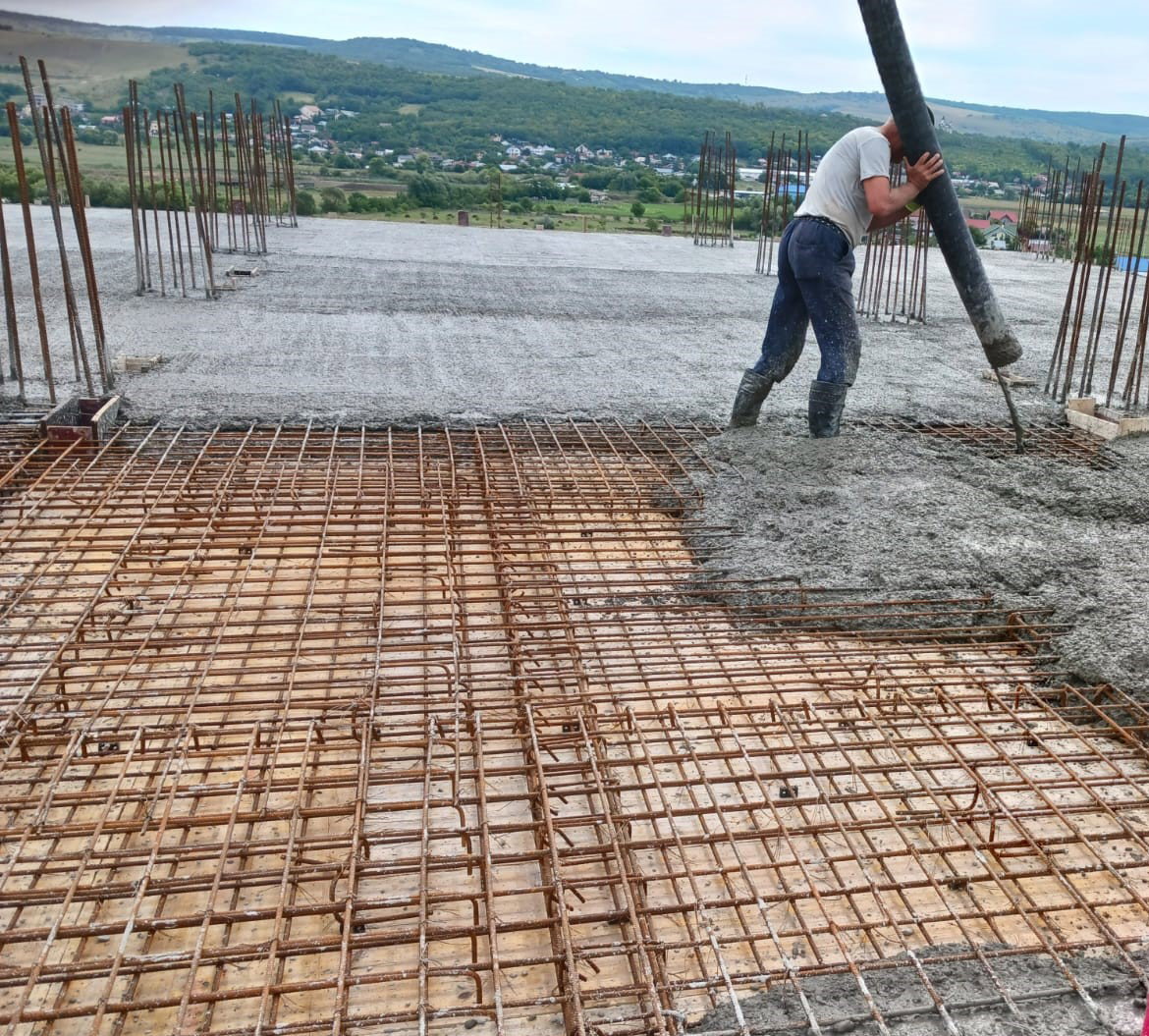 Oferim servicii complete