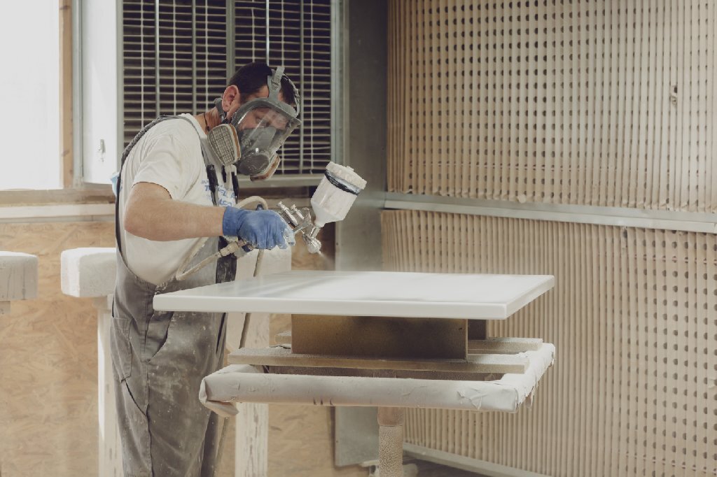 Ne gasti in Vladiceni, Iasi, pe strada Trei Fantani.