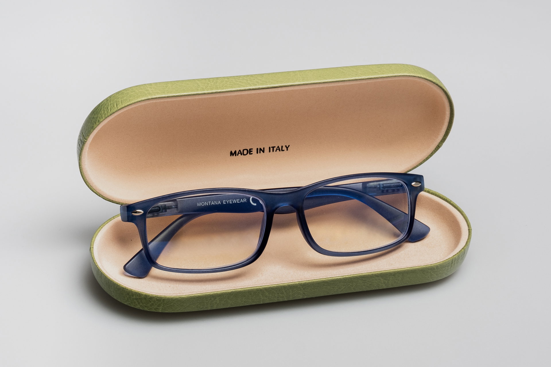 Art. 20 - Estuche rígido para gafas