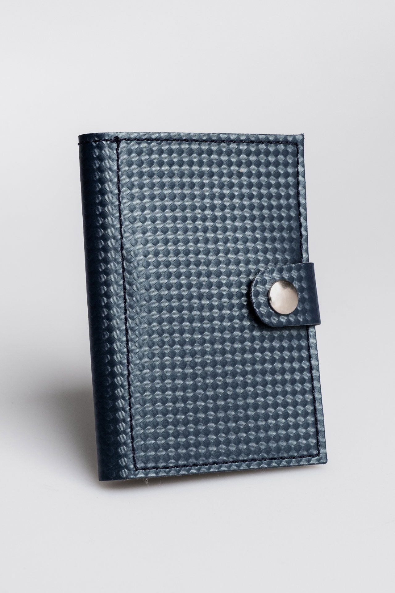 Art. 327 - Titular de la tarjeta