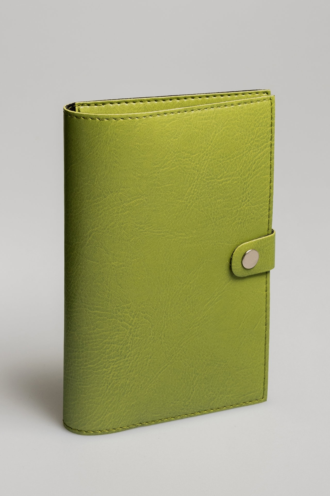 Art. 318 - Titular de la tarjeta y documentos