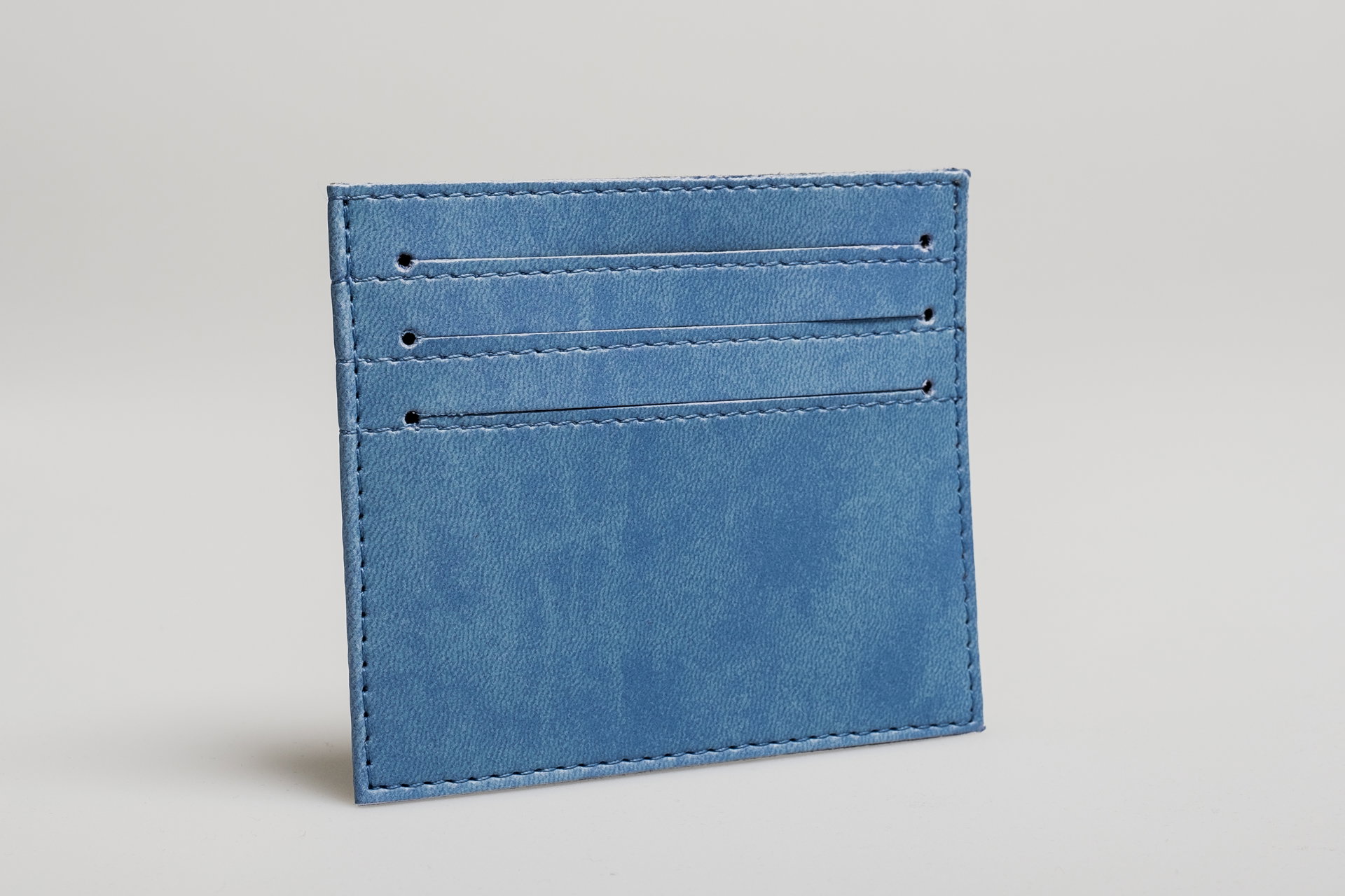 Art. 47 - Titular de la tarjeta