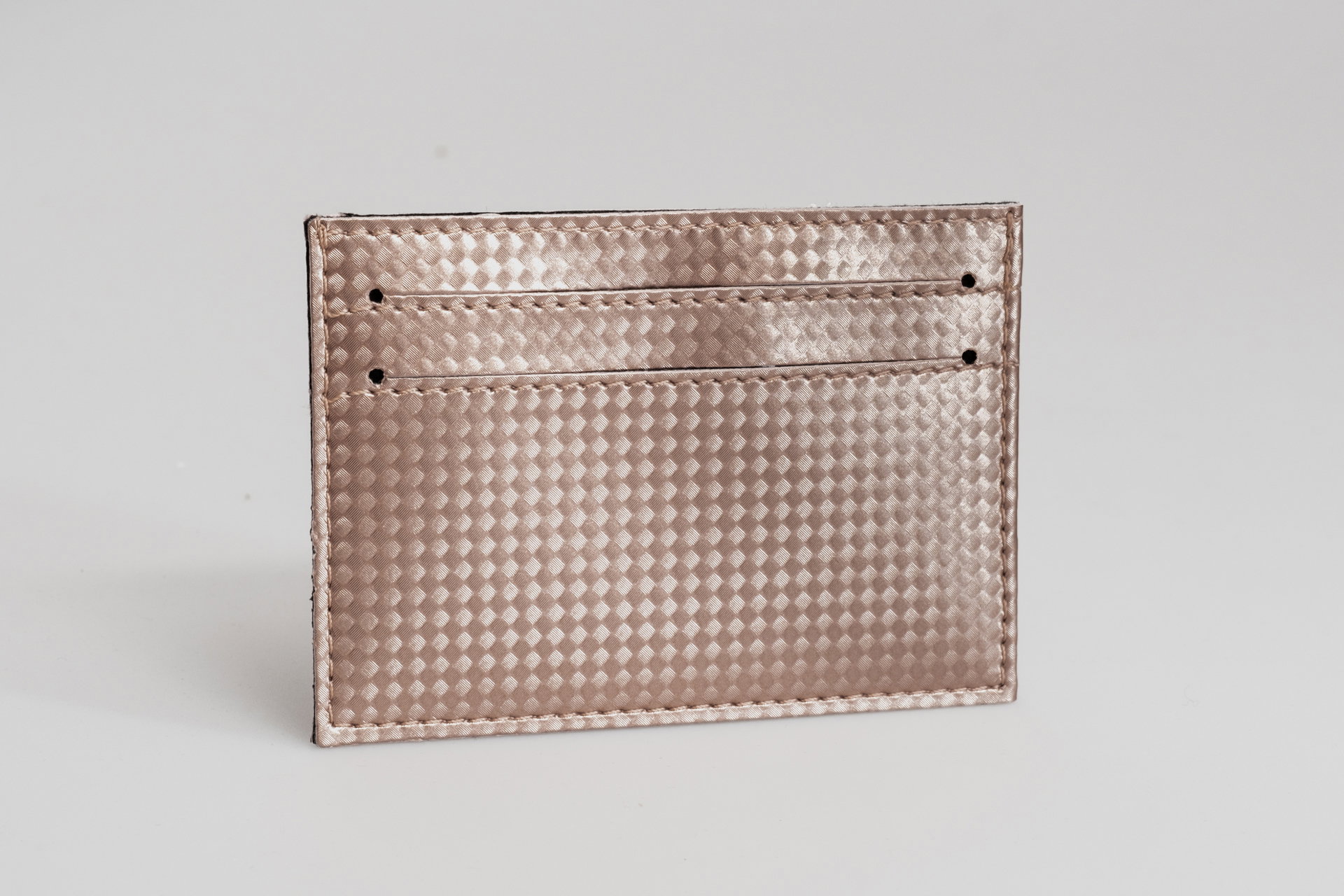 Art. 47P - Titular de la tarjeta