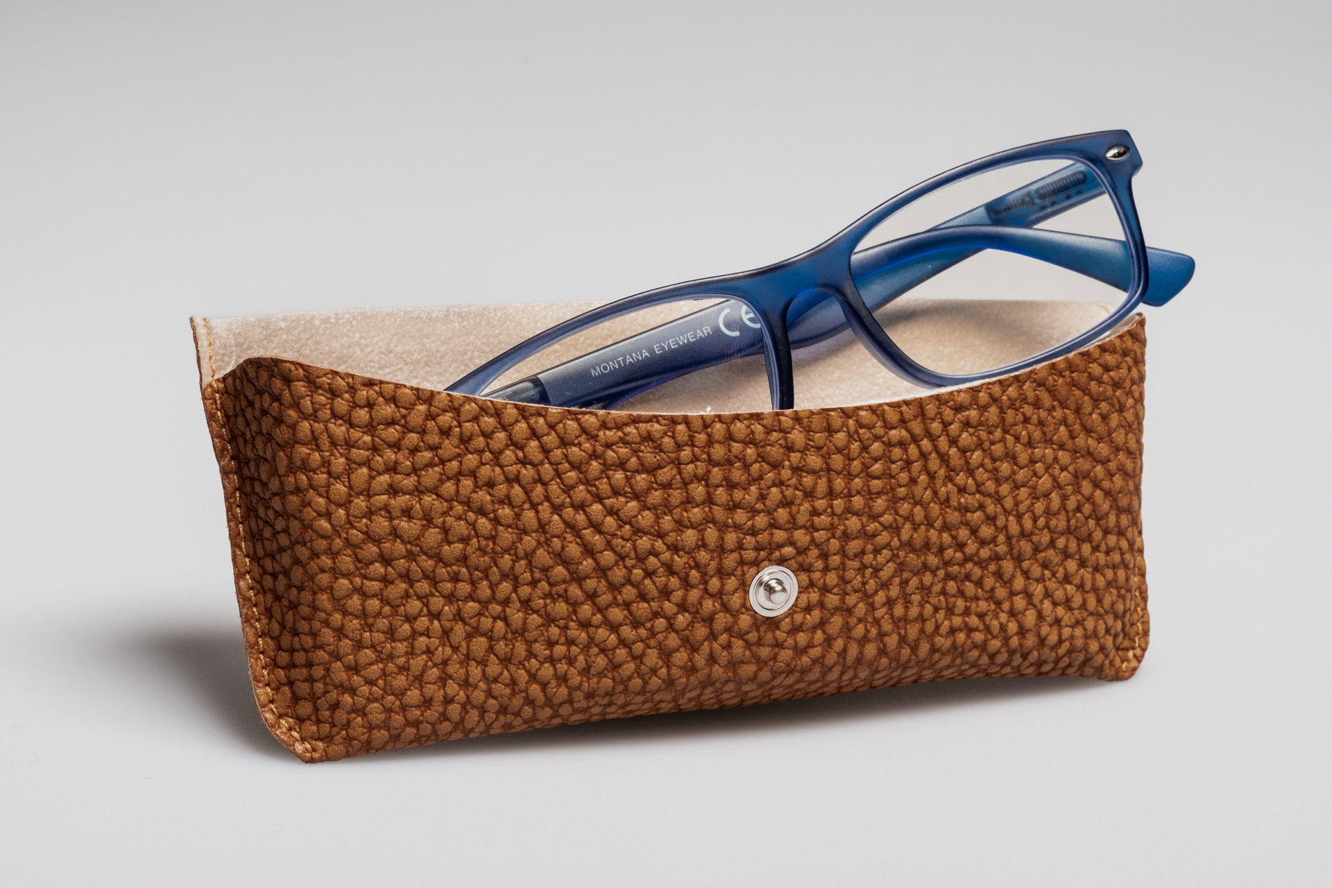 Art. V12 - Estuche semirrígido para gafas